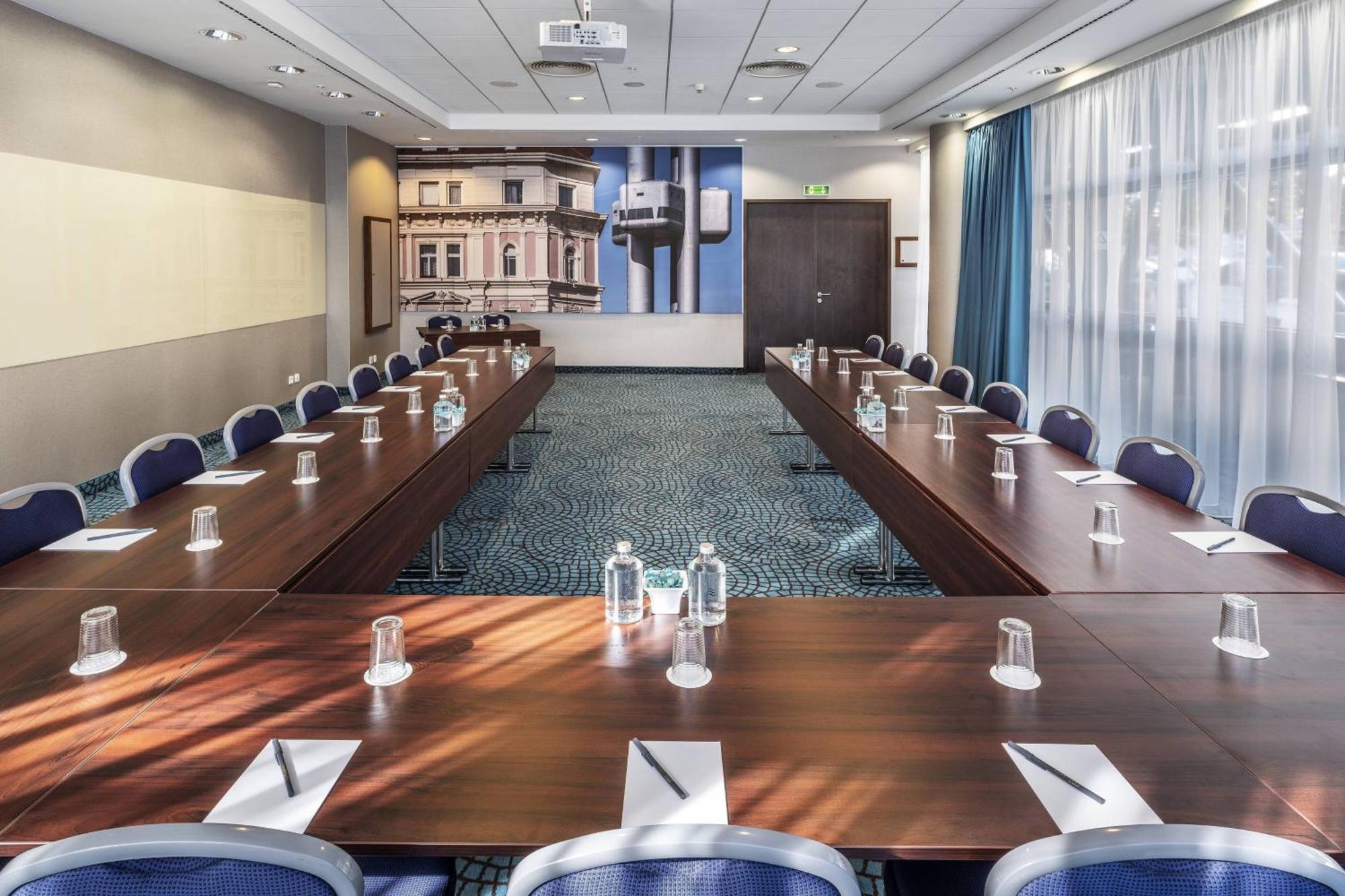 Courtyard By Marriott Prague City İş olanakları fotoğraf