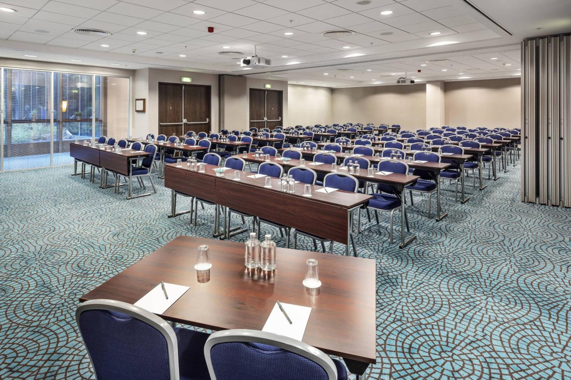 Courtyard By Marriott Prague City Dış mekan fotoğraf
